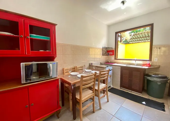 Casa 300 m Praia Jabaquara